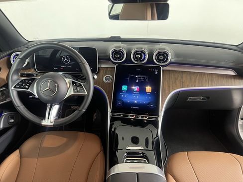 Used 2024 Mercedes-Benz CLE 300 4MATIC Cabriolet image 28