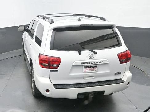 Used 2013 Toyota Sequoia SR5 w/ Sport Appearance Pkg image 15