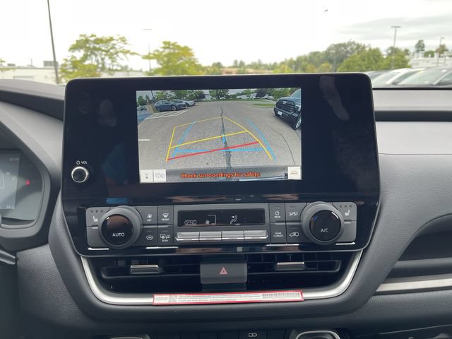 New 2026 Toyota Grand Highlander XLE FWD image 18
