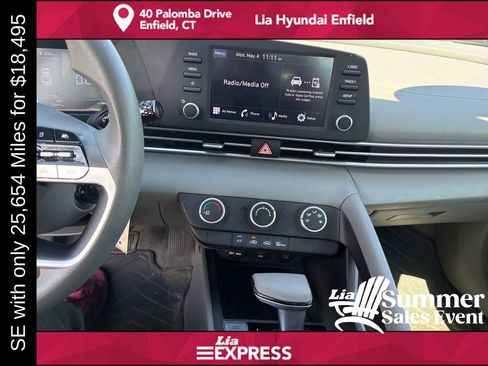 Used 2024 Hyundai Elantra SE FWD image 17