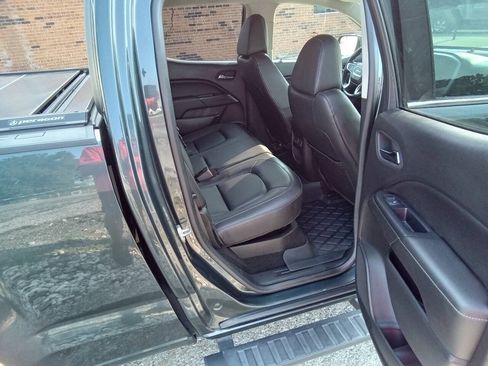 Used 2017 GMC Canyon SLT AWD/4WD image 5