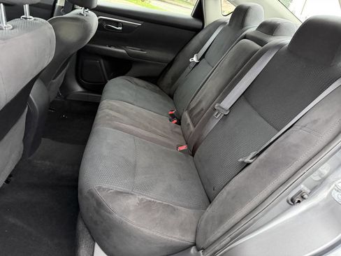 Used 2014 Nissan Altima 2.5 S FWD image 29
