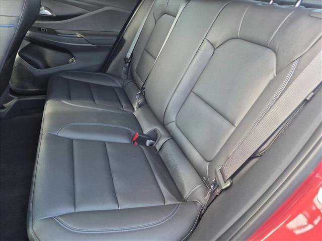 Used 2024 Buick Envista Sport Touring w/ Convenience I Package FWD image 18