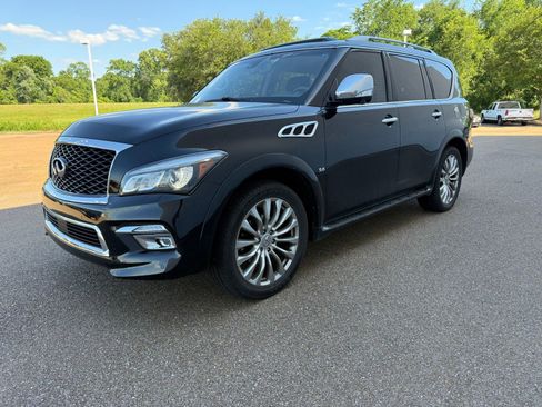 Used 2016 INFINITI QX80 2WD w/ Deluxe Technology Package image 3