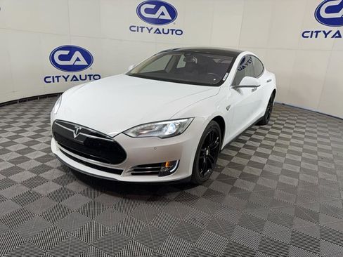 Used 2014 Tesla Model S 85 image 31