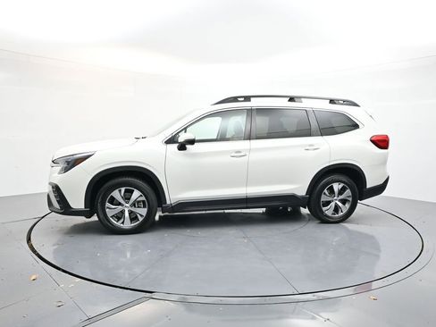 Used 2023 Subaru Ascent Premium w/ Convenience Package image 4