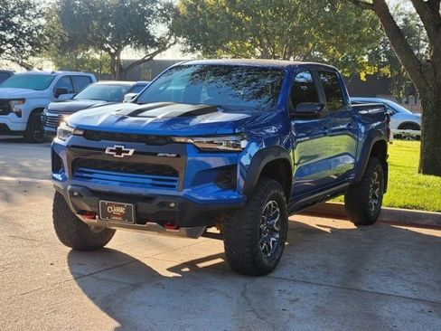 Used 2024 Chevrolet Colorado ZR2 w/ ZR2 Convenience Package III image 12