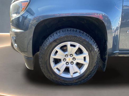 Used 2019 Chevrolet Colorado LT w/ LT Convenience Package AWD/4WD image 11