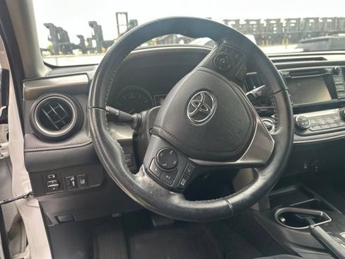 Used 2018 Toyota RAV4 Adventure AWD/4WD image 11