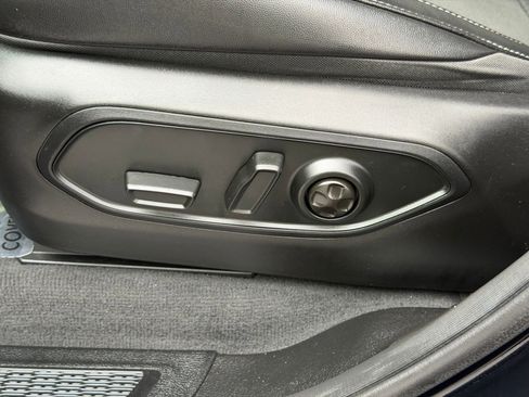 Used 2023 Jeep Grand Cherokee Altitude image 14