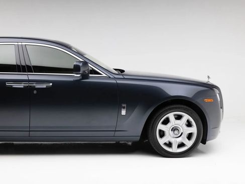 Used 2010 Rolls-Royce Ghost RWD image 19