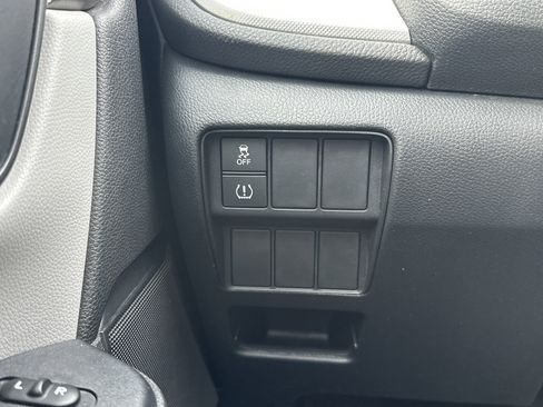 Used 2019 Honda CR-V LX image 24