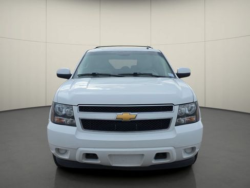 Used 2012 Chevrolet Suburban LS w/ Convenience Package 1 RWD image 2