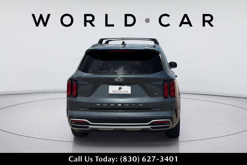 Used 2021 Kia Sorento S FWD image 7