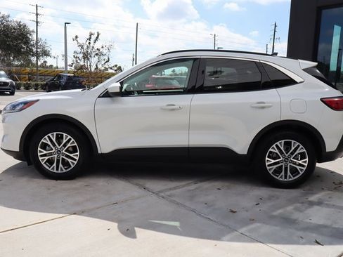 Used 2022 Ford Escape SEL image 7