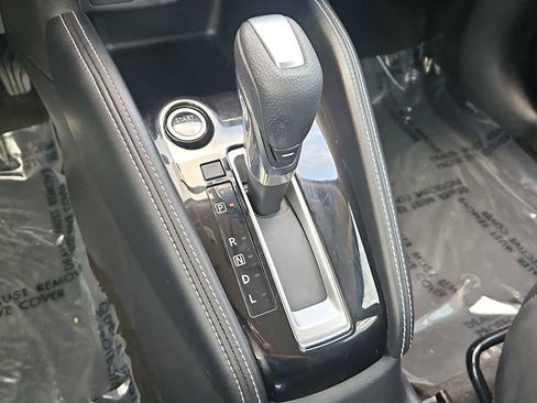 Used 2019 Nissan Kicks SR w/ SR Premium Package image 21