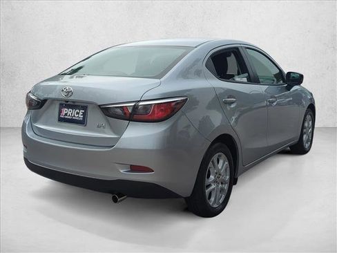 Used 2018 Toyota Yaris iA image 5