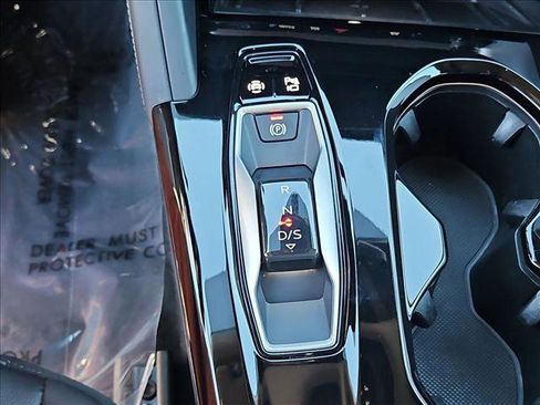 Certified 2025 Audi Q5 Premium w/ 19" Wheel Package image 12