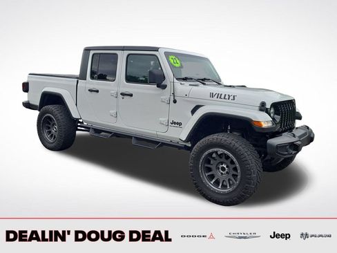 Used 2022 Jeep Gladiator Sport AWD/4WD image 8