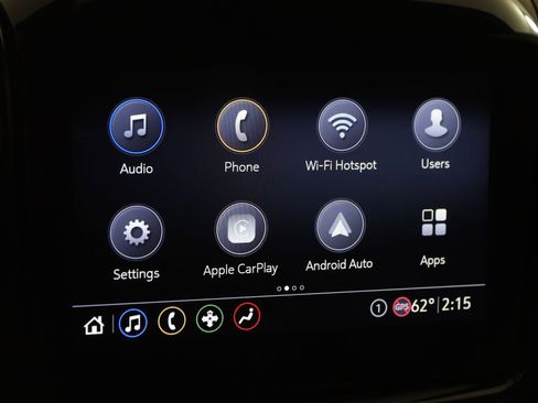 Used 2020 Chevrolet Traverse LT image 32