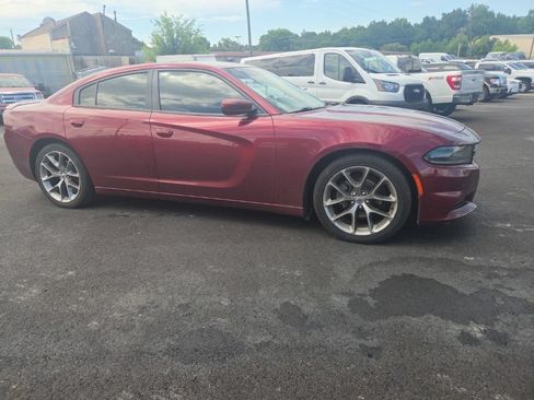Used 2020 Dodge Charger SXT w/ Plus Group RWD image 13