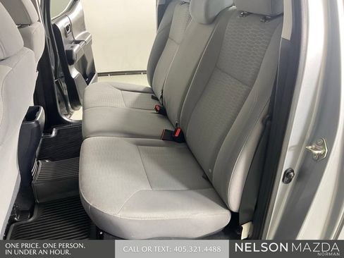 Used 2017 Toyota Tacoma SR5 w/ Tow Package RWD image 27