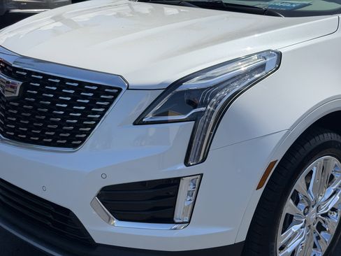 Certified 2023 Cadillac XT5 Premium Luxury FWD image 8