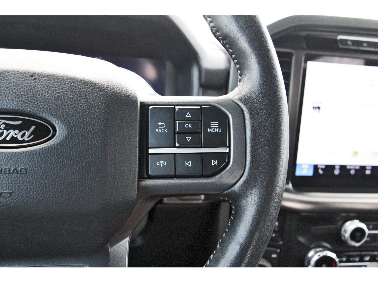 Used 2024 Ford F150 Lariat w/ FX4 Off-Road Package AWD/4WD image 23