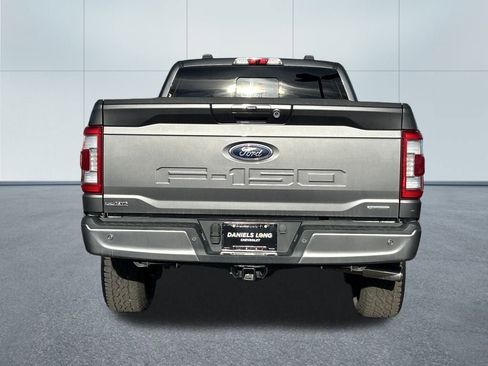 Used 2022 Ford F150 Lariat w/ Max Trailer Tow Package image 4