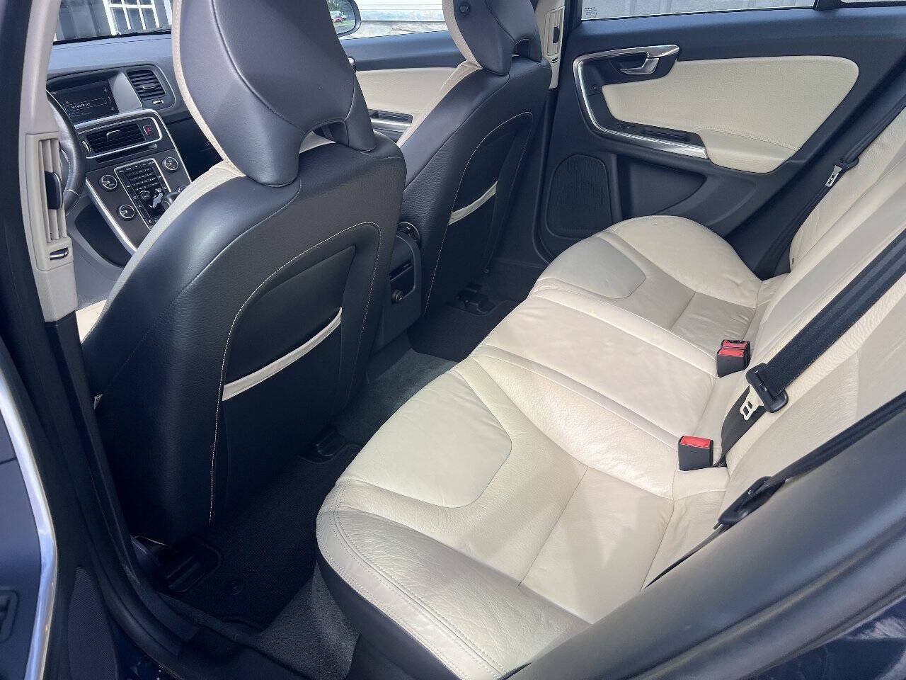 Used 2012 Volvo S60 T5 FWD image 7