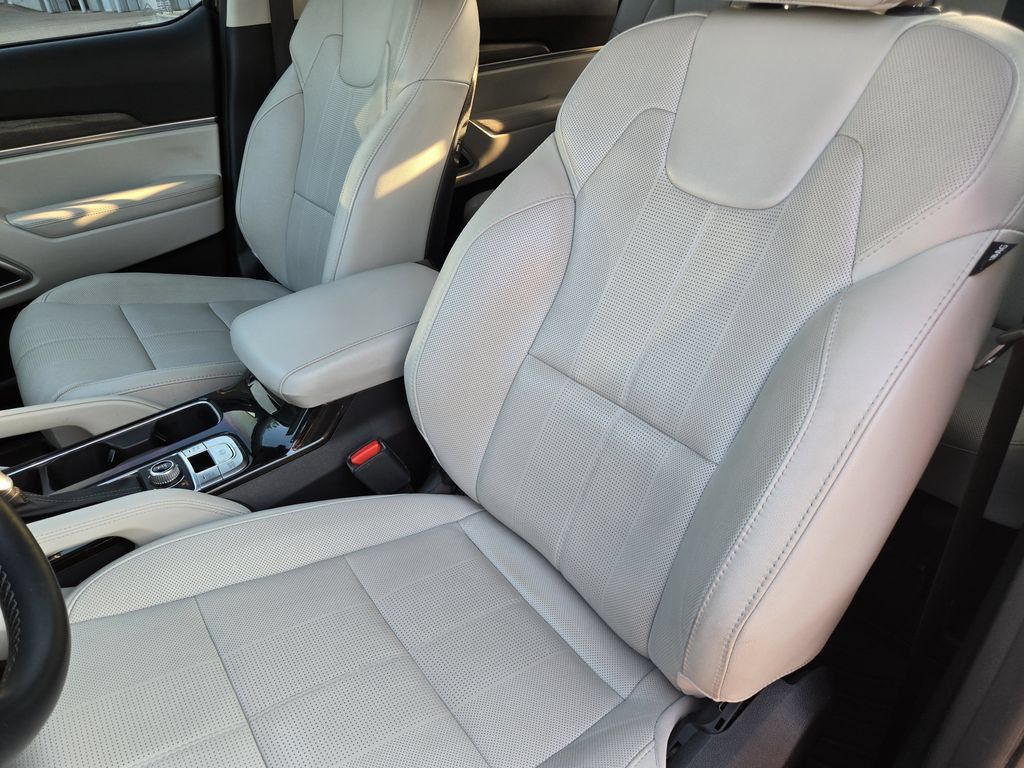 Used 2020 Kia Telluride EX w/ Towing Package AWD/4WD image 16