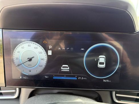 Certified 2024 Hyundai Elantra SEL image 16