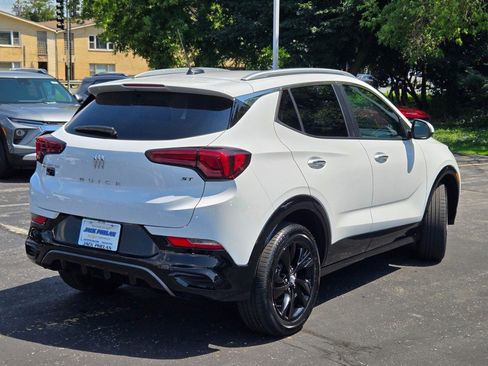 Used 2024 Buick Encore GX Sport Touring image 10