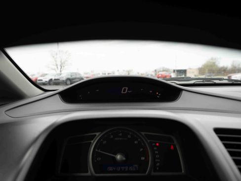 Used 2010 Honda Civic DX-VP image 17