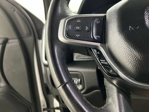 Used 2025 RAM 1500 Big Horn AWD/4WD image 8