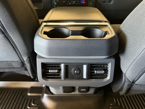 Used 2024 Ford F250 XLT w/ Black Appearance Package AWD/4WD image 10