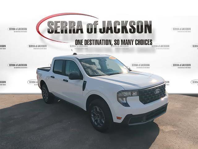 Used 2026 Ford Maverick XLT FWD image 2