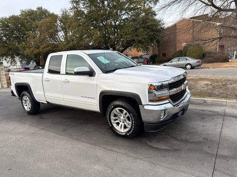 Used 2017 Chevrolet Silverado 1500 LT w/ All Star Edition image 2