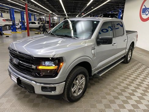 Used 2025 Ford F150 XLT w/ Equipment Group 301A Standard image 6