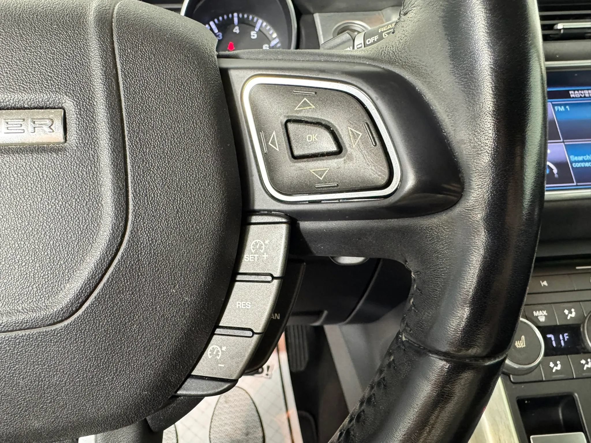 Used 2012 Land Rover Range Rover Evoque Pure Plus AWD/4WD image 15