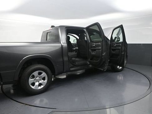 Used 2025 RAM 1500 Big Horn AWD/4WD image 35