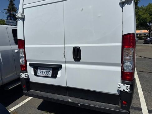 Used 2023 RAM ProMaster 2500 FWD image 3