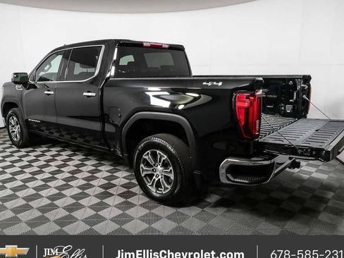 Certified 2025 GMC Sierra 1500 SLT AWD/4WD image 30
