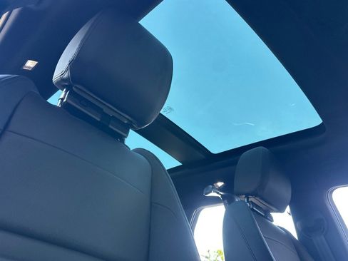 New 2026 Land Rover Range Rover Evoque S image 23