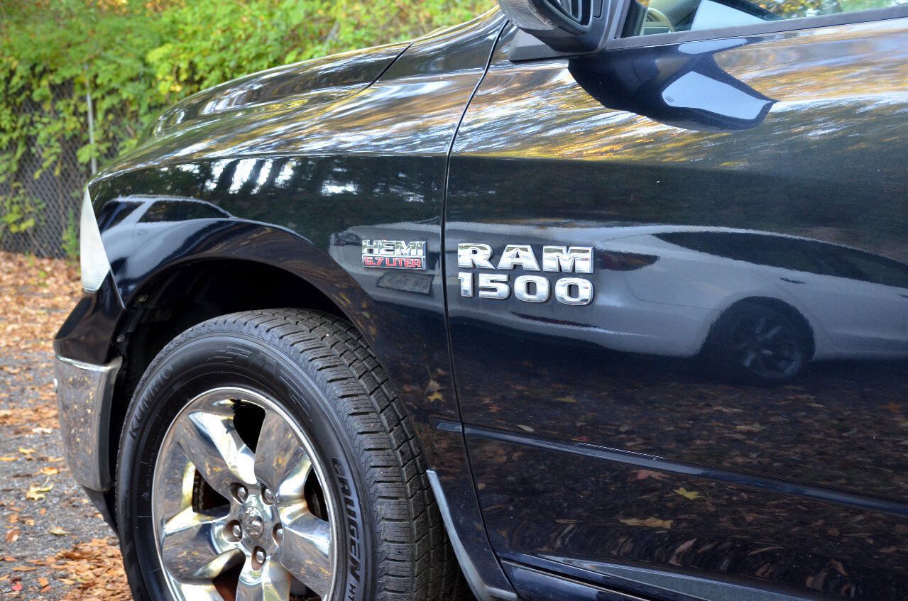 Used 2015 RAM 1500 Lone Star RWD image 10