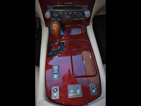 Used 2012 Lexus LS 460 L w/ Luxury Value Edition image 13