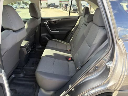 Certified 2022 Toyota RAV4 XLE w/ Convenience Package image 33