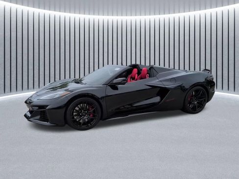 Used 2024 Chevrolet Corvette Z06 RWD image 7