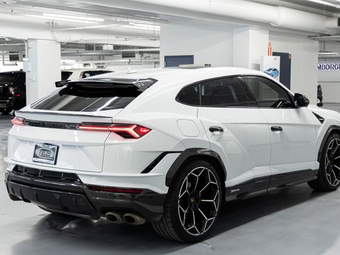 Used 2024 Lamborghini Urus Performante image 5