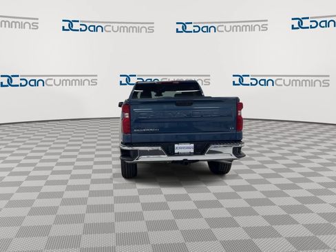 Used 2024 Chevrolet Silverado 1500 LT AWD/4WD image 7